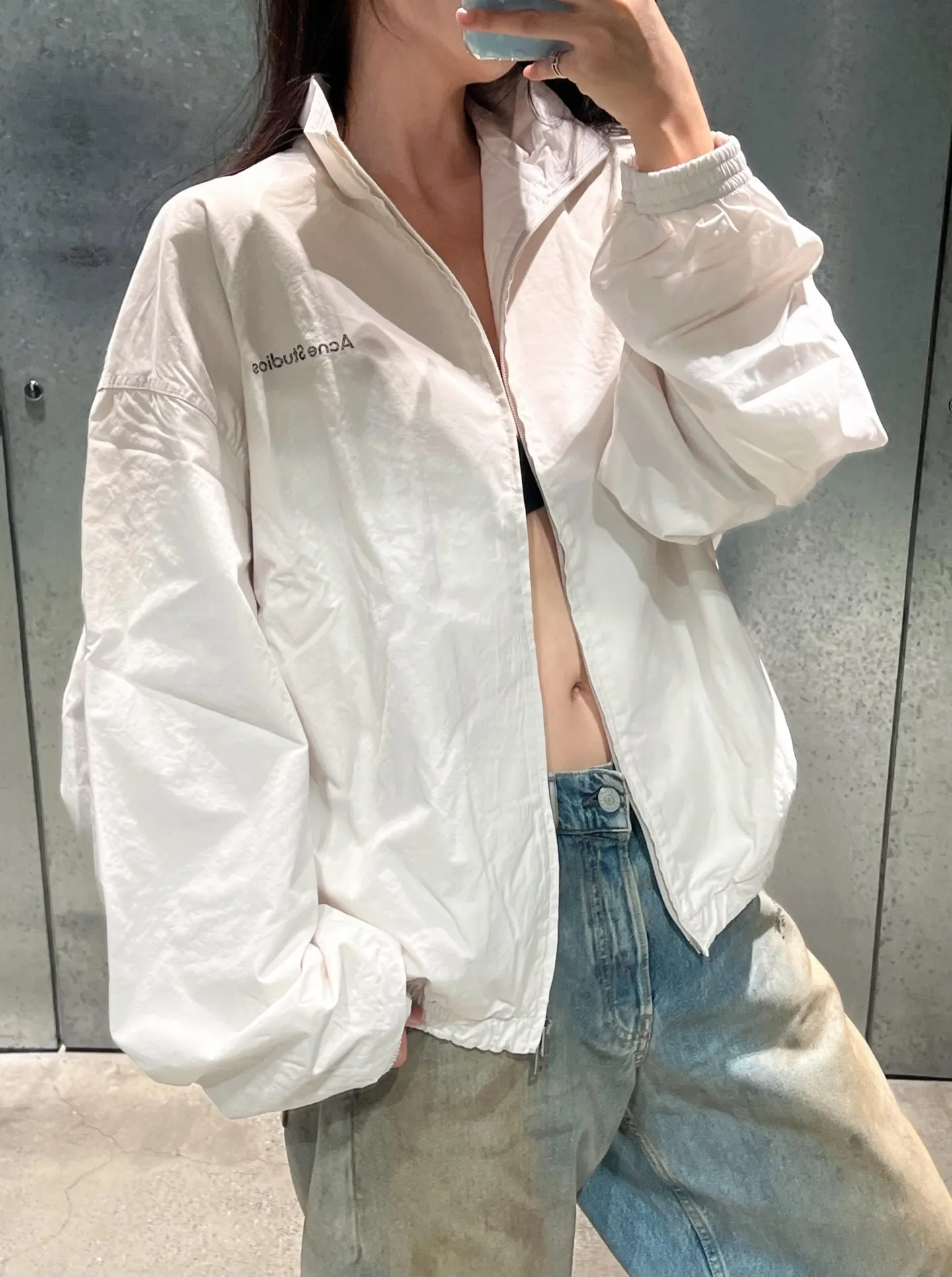 ┃ ┃